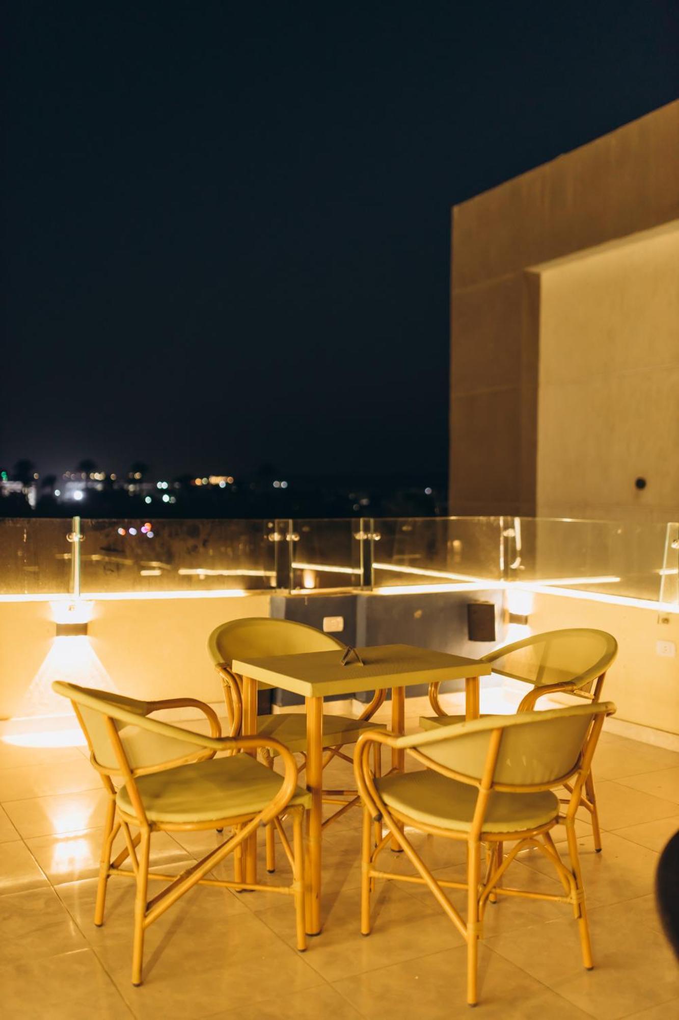 Regent Pyramids View Hotel Kafret el-Gabal Exterior photo