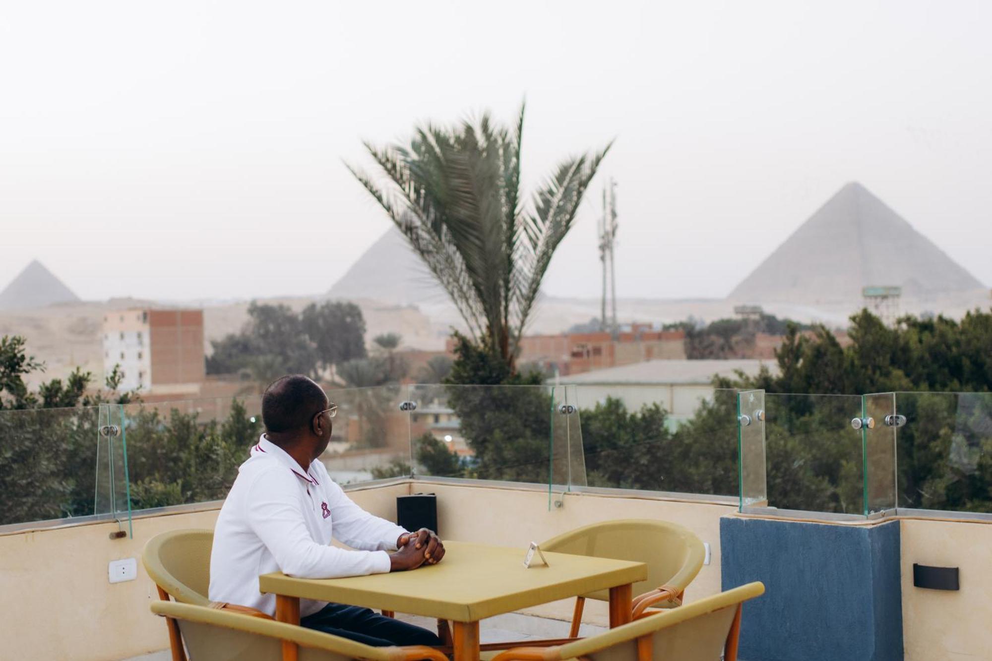 Regent Pyramids View Hotel Kafret el-Gabal Exterior photo