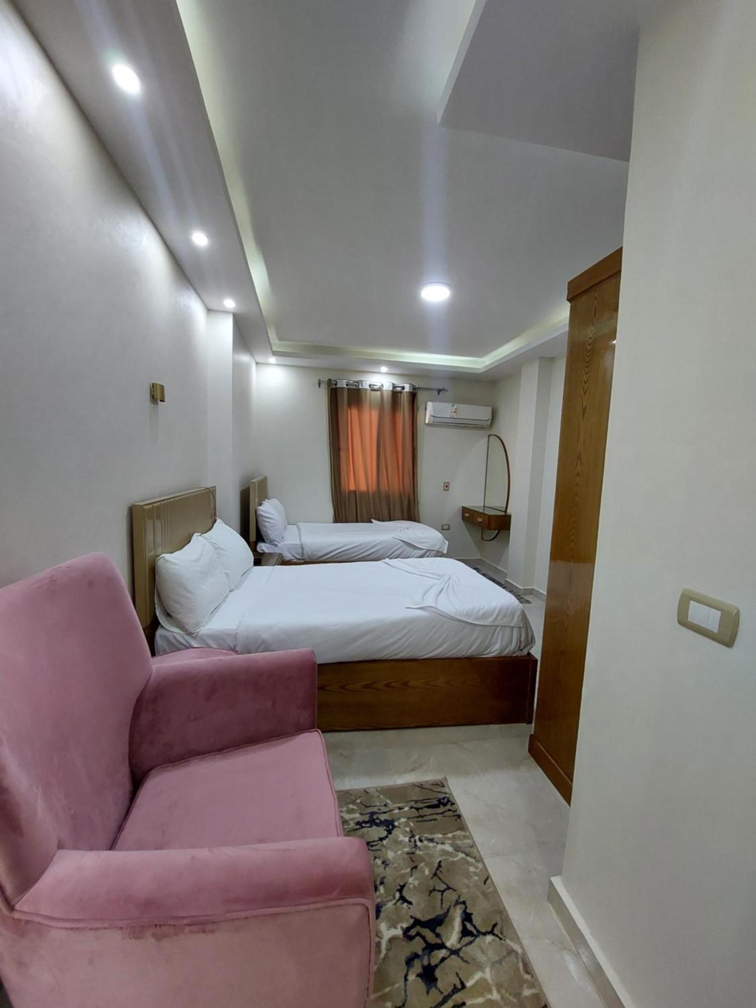 Regent Pyramids View Hotel Kafret el-Gabal Exterior photo