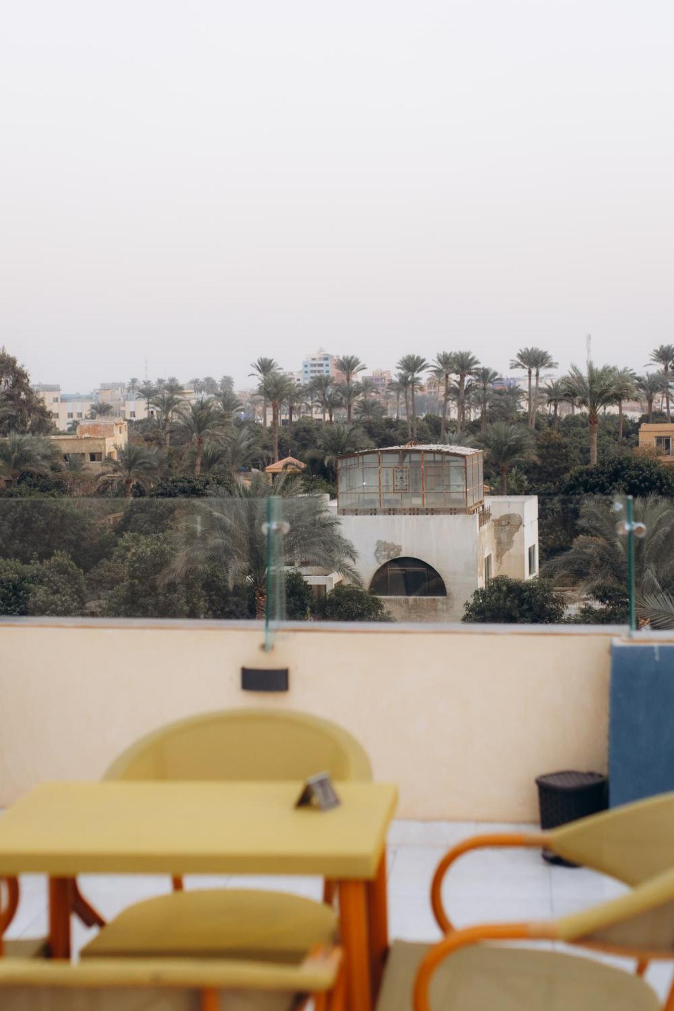 Regent Pyramids View Hotel Kafret el-Gabal Exterior photo